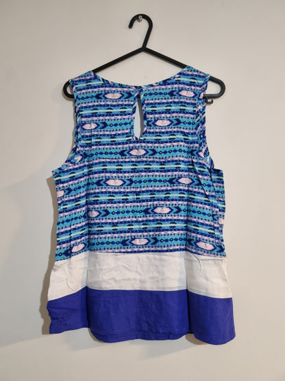 WOMEN'S SMALL BLUE AND WHITE PATTERNED VEST TOP