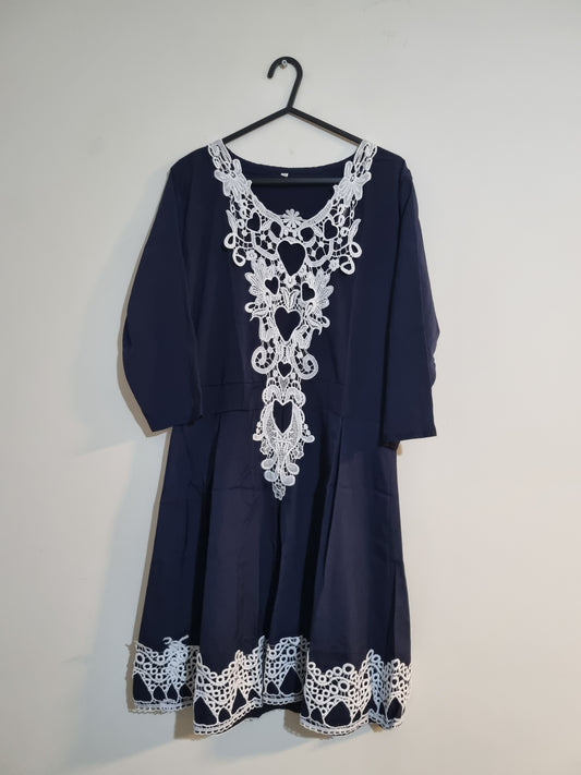 WOMEN'S MEDIUM BLUE/WHITE DRESS