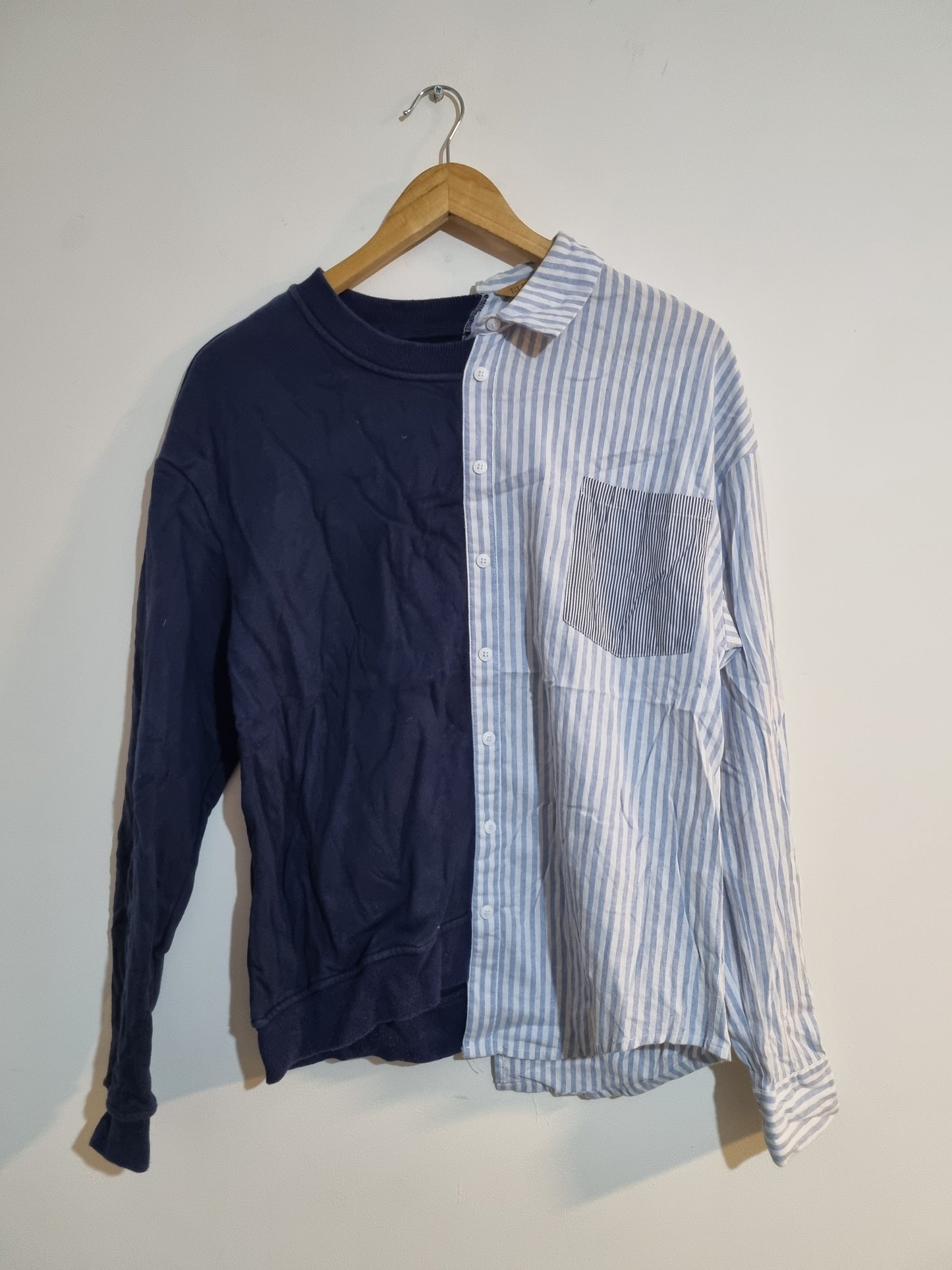 MEN'S SMALL BLUE/STRIPED SHIRT/SWEATER