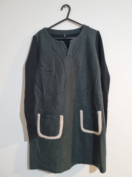 Medium Women's Dark Green/Black Sleeve Thermal Mini Dress