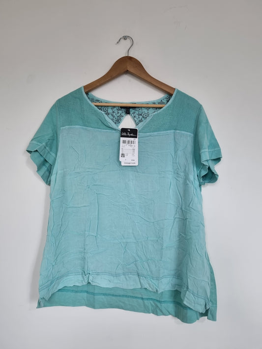 Women's "Ulla Popken" Torquise - Vintage Look Top