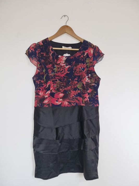 Women's Medium/Large Black - Floral Dress