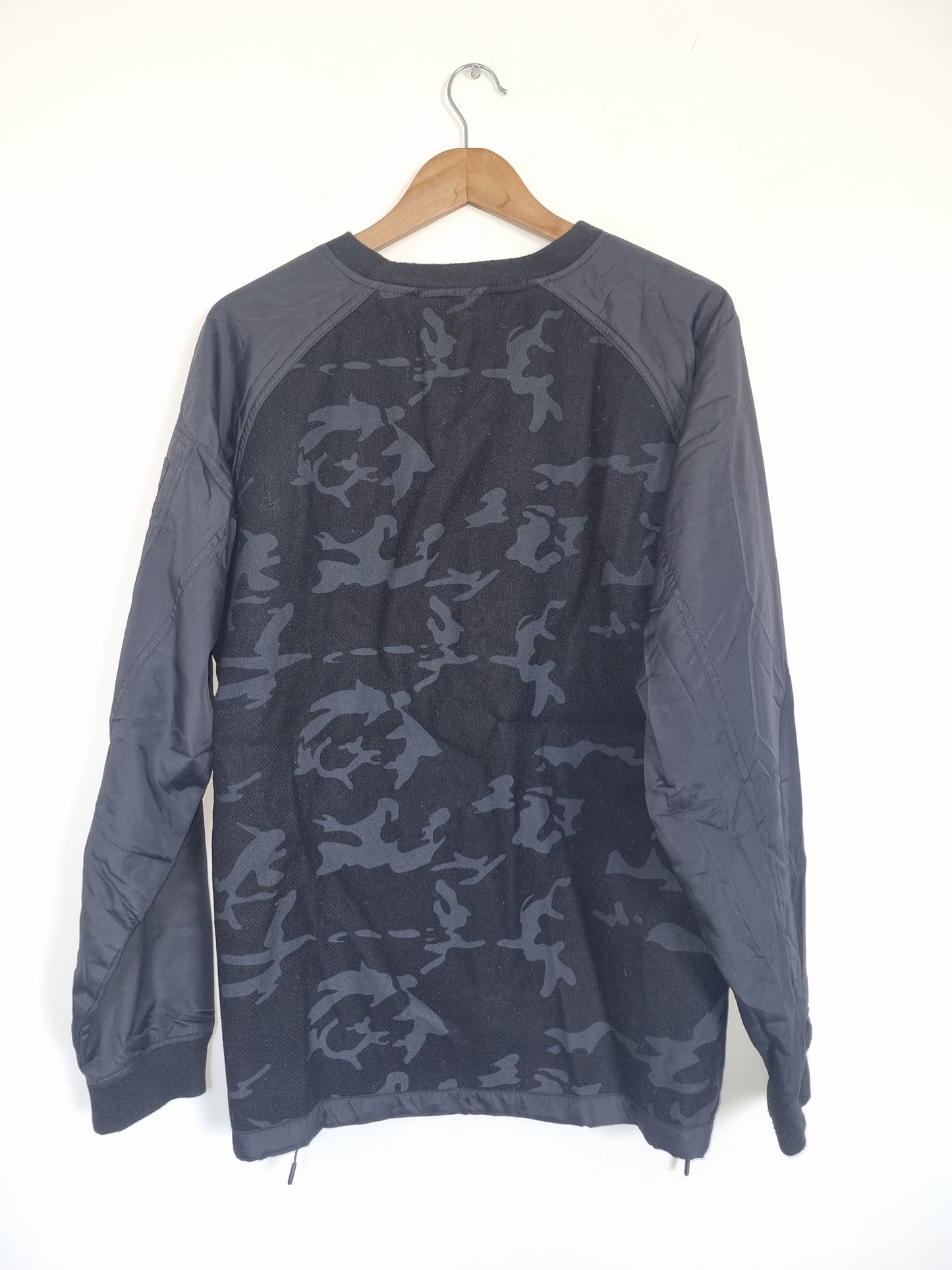 Men's Xlarge Black/Camo Jacket