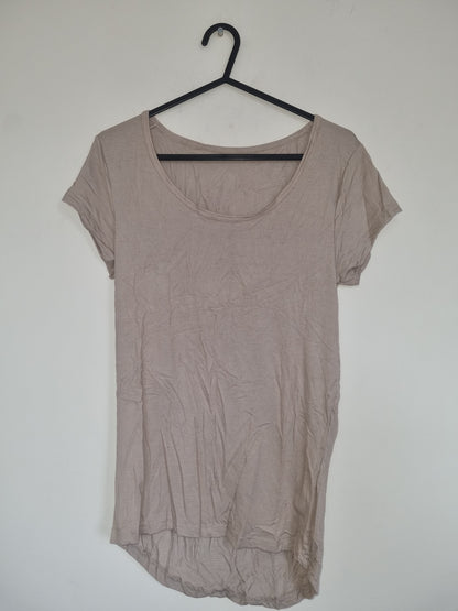 Women's Small/Medium Beige T-Shirt