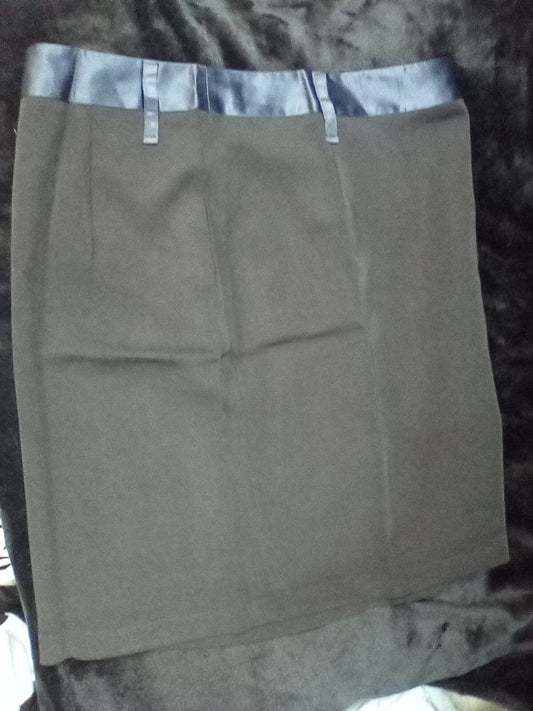 WOMENS SMALL BLACK PENCIL SKIRT WITH BLUE WAIST BAND