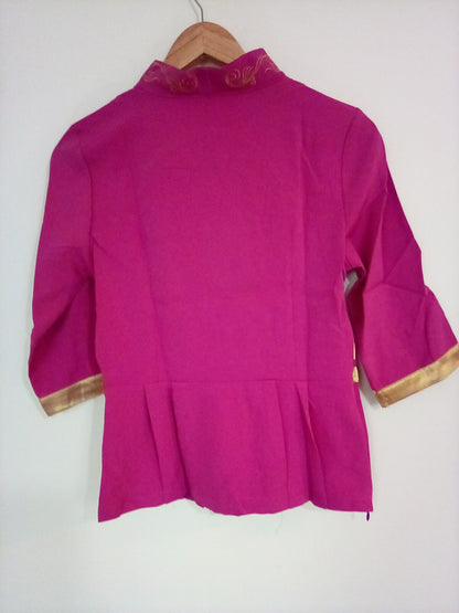 MEDIUM WOMEN'S PINK TUNIC WITH GOLD BANDS