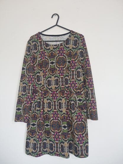 Women's small colourful patterned dress