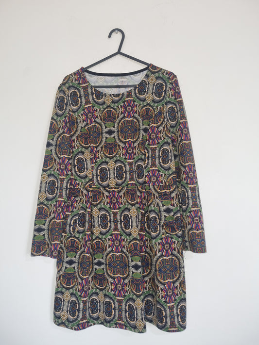 Women's small colourful patterned dress