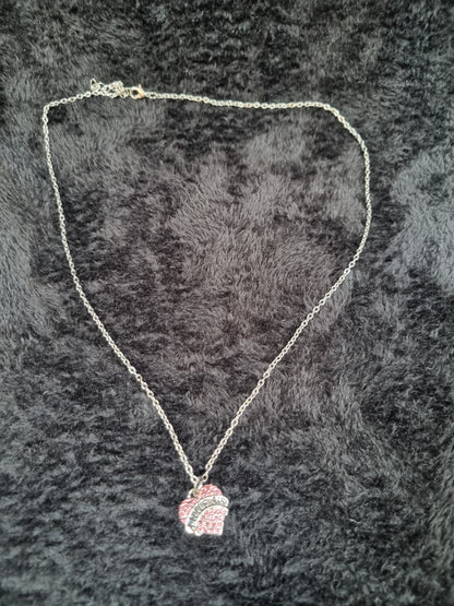 Mom, big sis, lil sis pendants