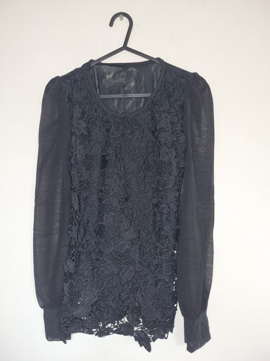 Women's small black top