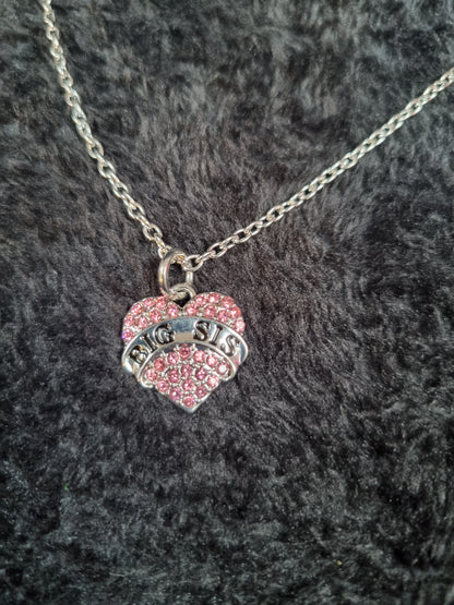 Mom, big sis, lil sis pendants